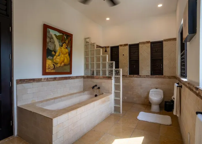 Villa 6br Exclusive Beachfront W/ Pool In Tulum Balcheil