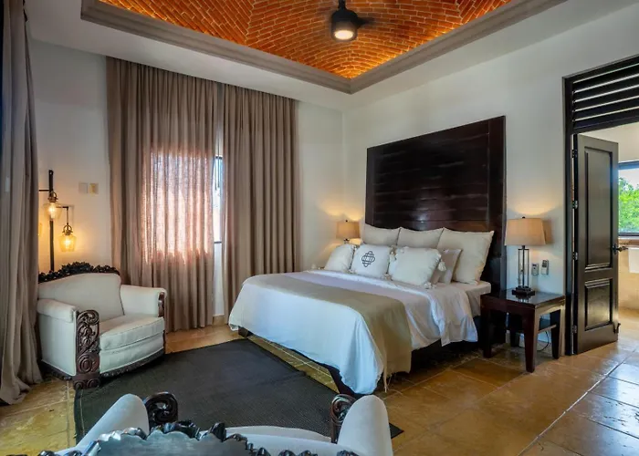 6br Exclusive Beachfront W/ Pool In Tulum *