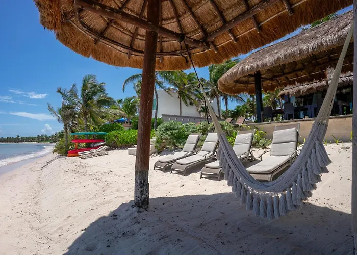 Villa 6br Exclusive Beachfront W/ Pool In Tulum *