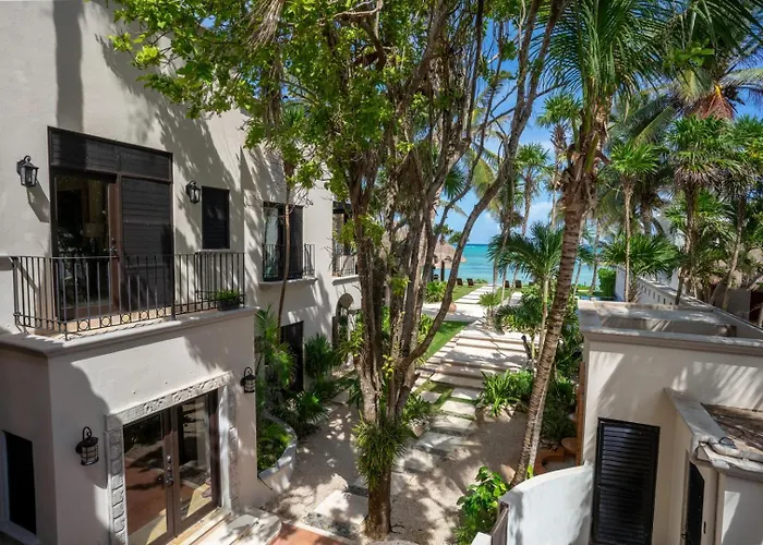 Villa 6br Exclusive Beachfront W/ Pool In Tulum