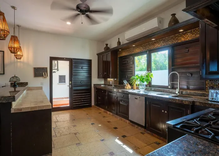 6br Exclusive Beachfront W/ Pool In Tulum *