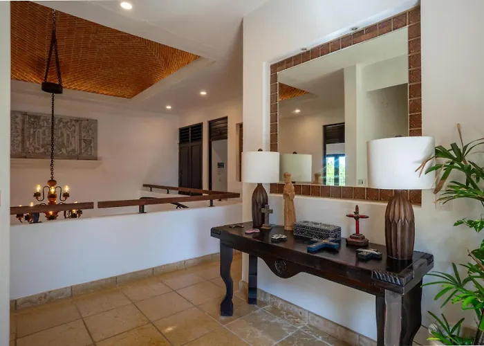 Villa 6br Exclusive Beachfront W/ Pool In Tulum Balcheil