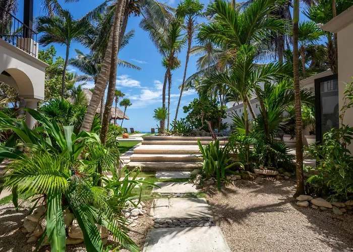 6br Exclusive Beachfront W/ Pool In Tulum Villa *
