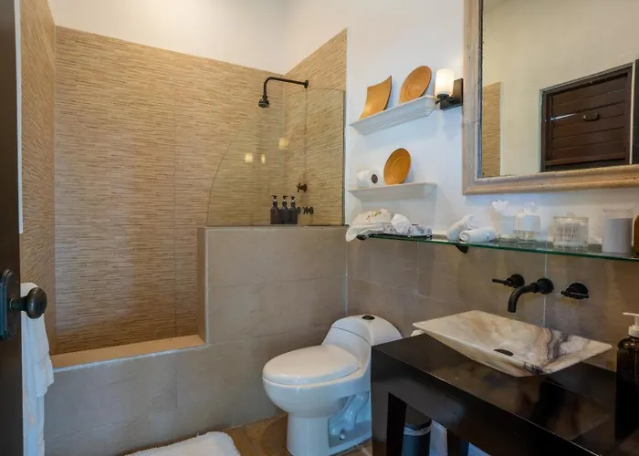 6br Exclusive Beachfront W/ Pool In Tulum Balcheil
