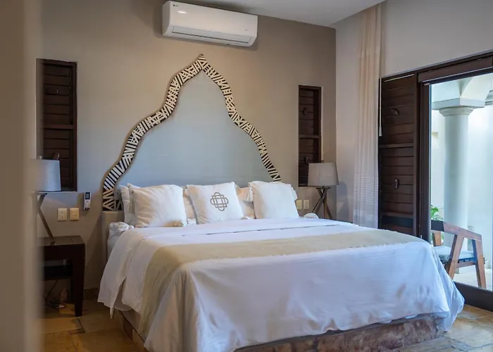 Villa 6br Exclusive Beachfront W/ Pool In Tulum *