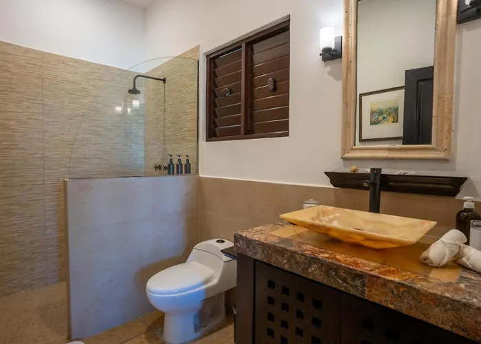 6br Exclusive Beachfront W/ Pool In Tulum Balcheil