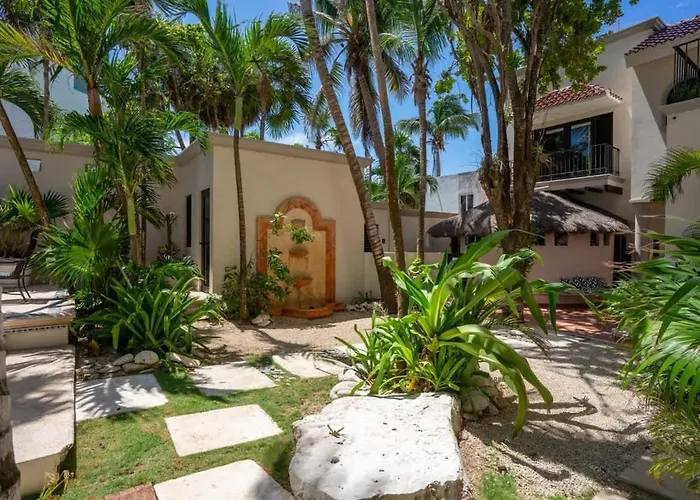 Villa 6br Exclusive Beachfront W/ Pool In Tulum *